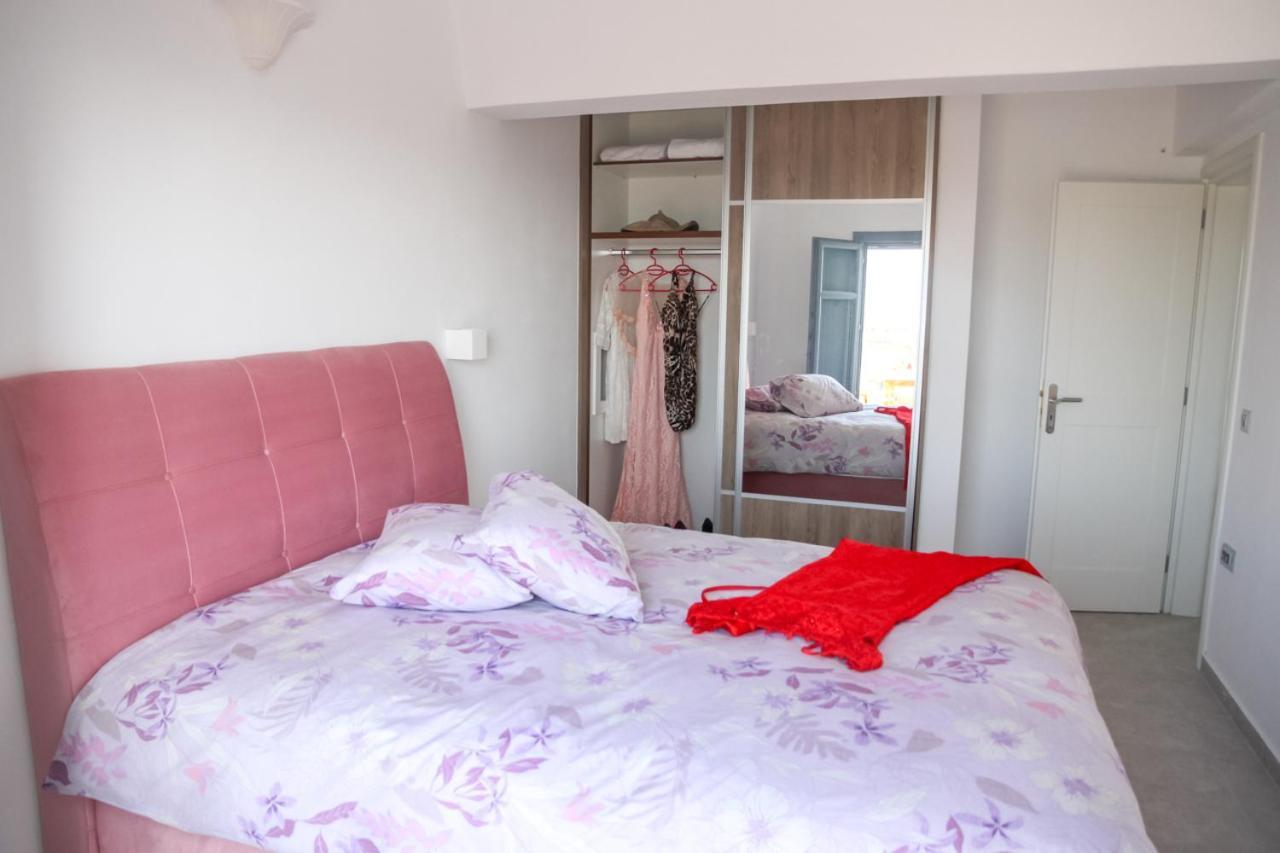 Luxe Maroussi Villas Pyrgos Kallistis Exterior photo